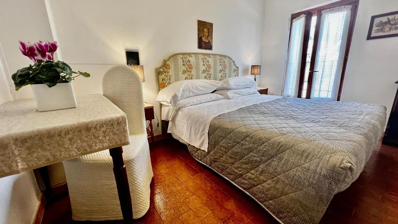 Aurora Hotel Castione della Presolana