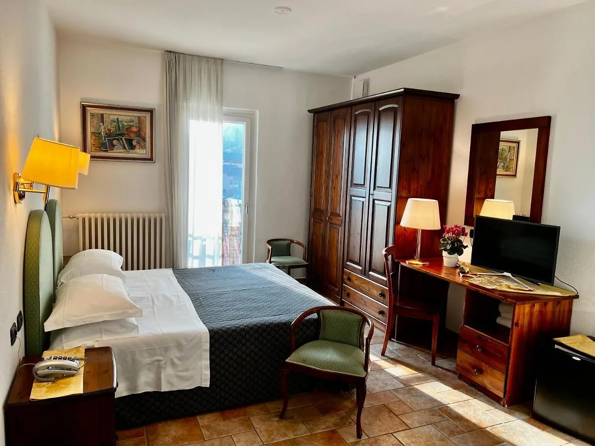 Aurora Hotel Castione della Presolana