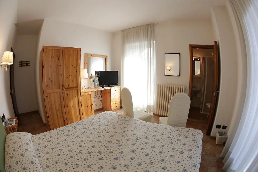 Aurora Hotel Castione della Presolana
