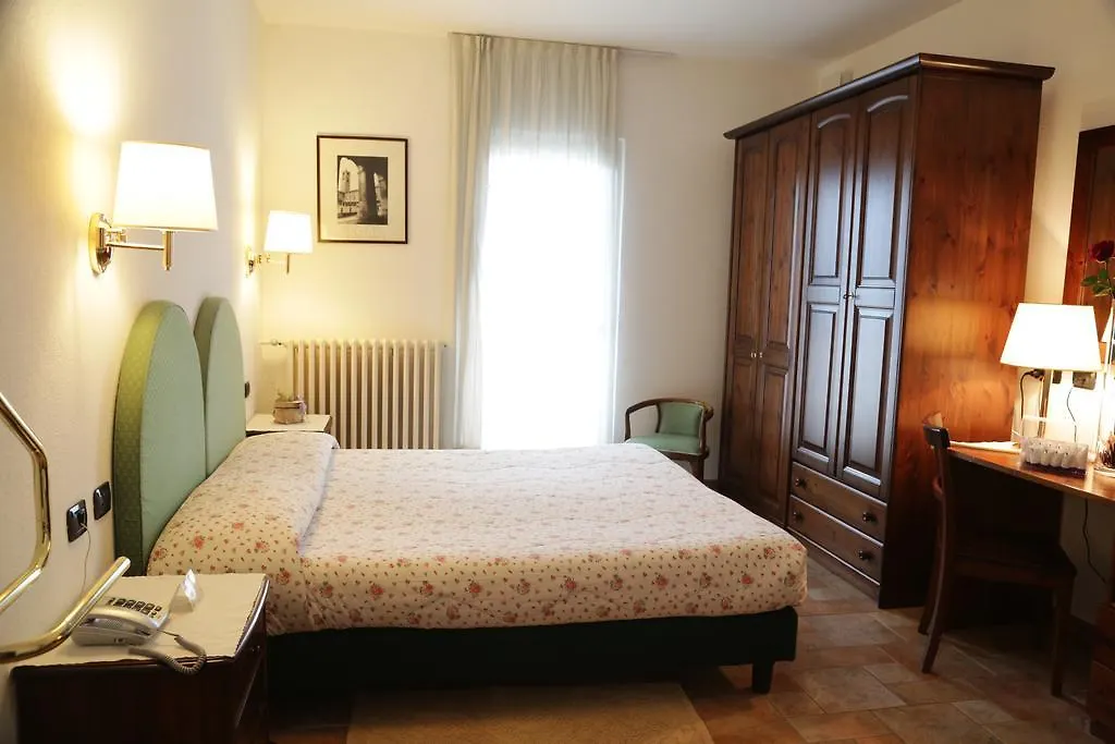 Aurora Hotel Castione della Presolana 3*,